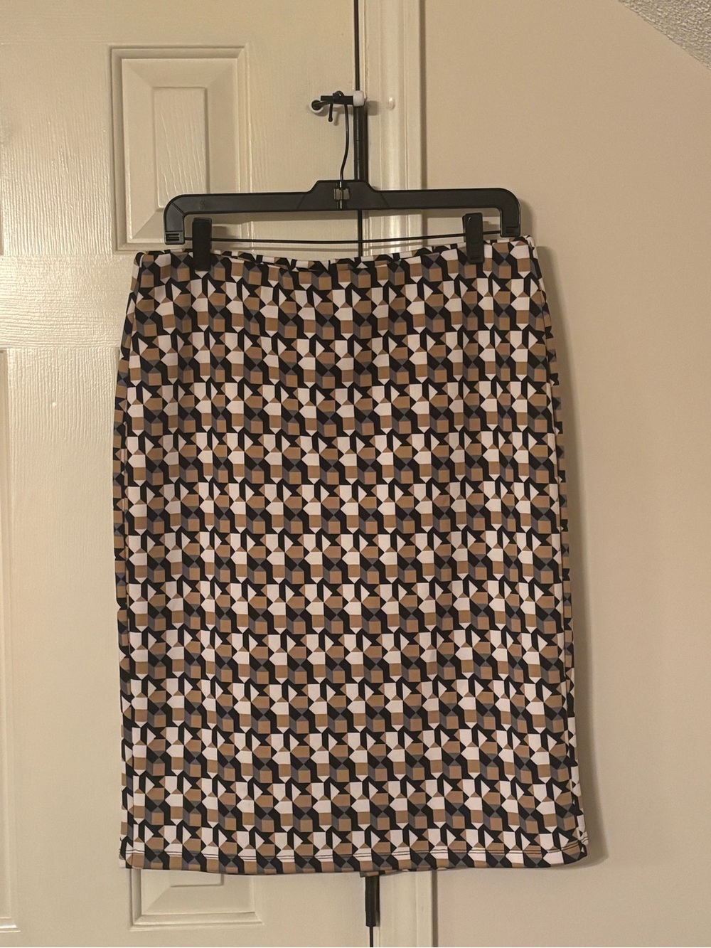 Geometric Print Pencil Skirt in Brown and Black
